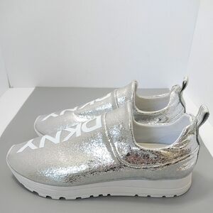 DKNY Jaydn‎ Metallic Silver Slip On Sneakers, Size 9.5| EUR 40.5 NEW